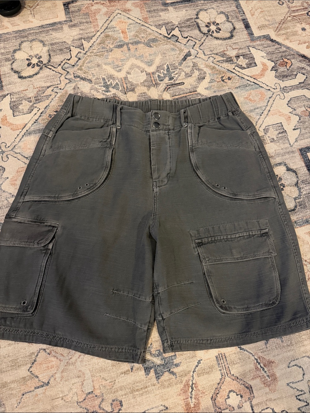 Free People Women’s cargo shorts size small